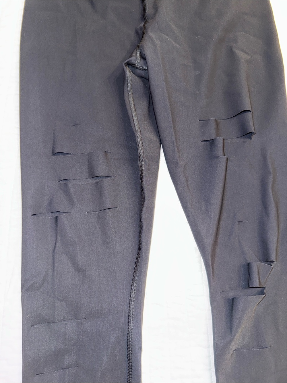 ALO High Rise Ripped Leggings - Picture 5 of 6
